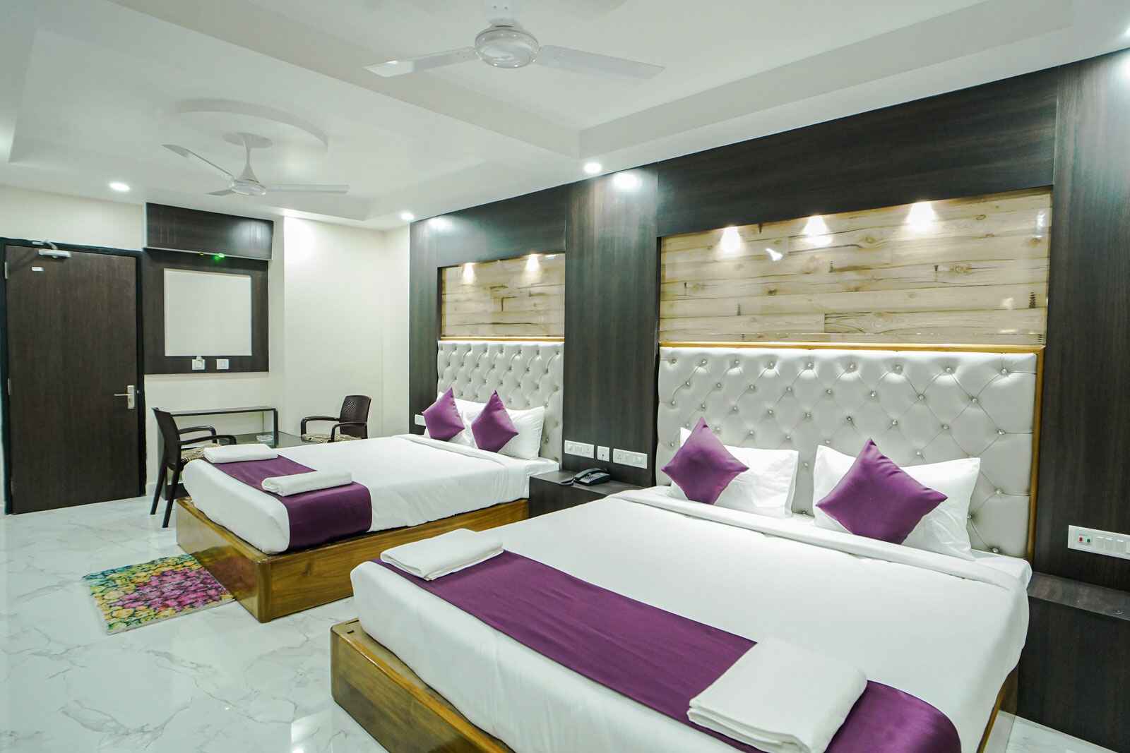 family_room_img_1