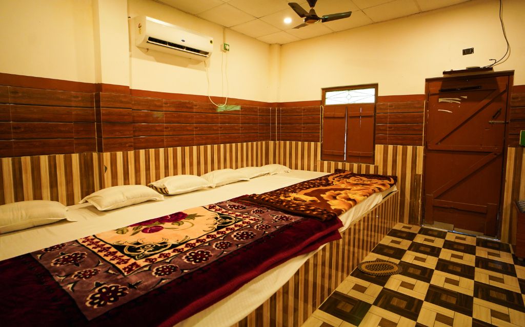 room_img_1